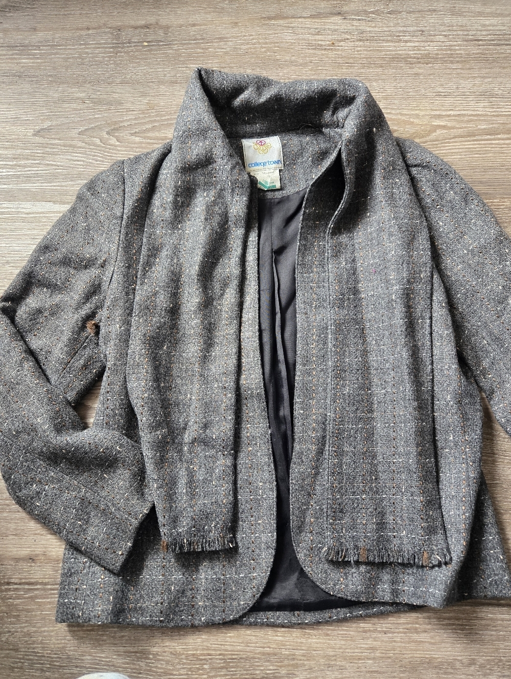 Vintage 1970s/80s College-Town Scarf-Tie Wool Blend Blazer - Picture 6 of 10